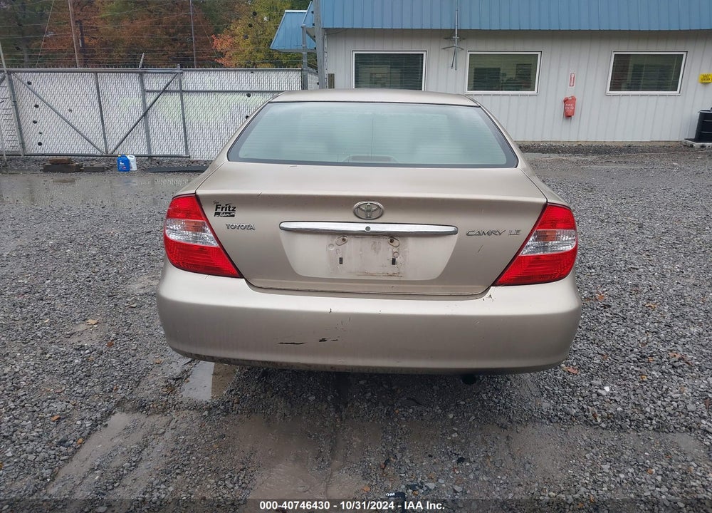2002 TOYOTA CAMRY LE VIN: 4T1BE32K32U512157