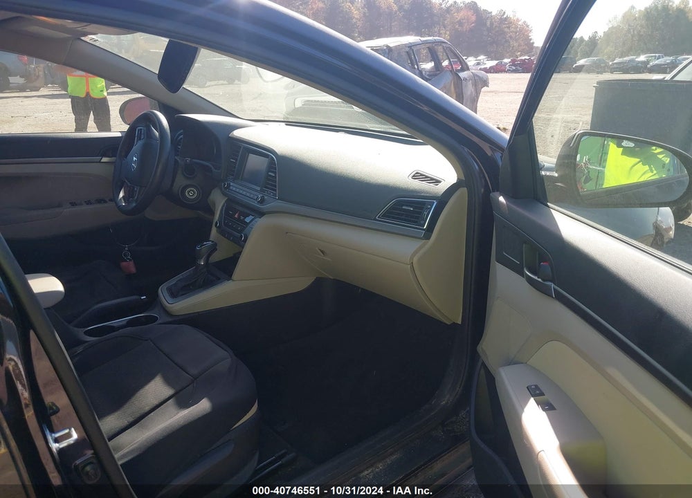 2018 HYUNDAI ELANTRA SEL VIN: 5NPD84LF4JH400911