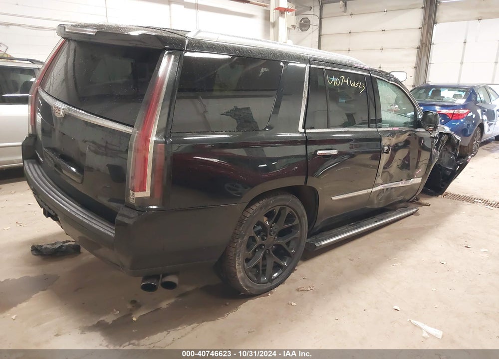 2017 CADILLAC ESCALADE PREMIUM LUXURY VIN: 1GYS4CKJ0HR235178