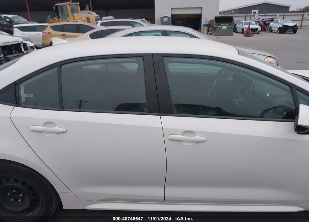 2020 TOYOTA COROLLA LE VIN: 5YFEPRAE8LP106576
