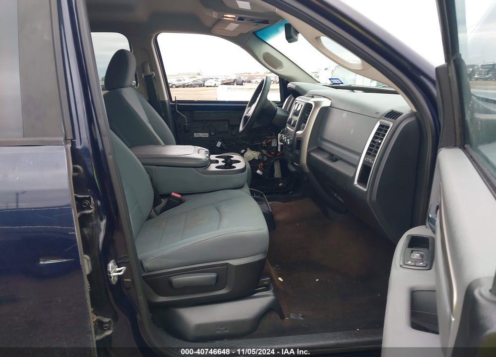 2013 RAM 1500 SLT VIN: 1C6RR6LG8DS575943