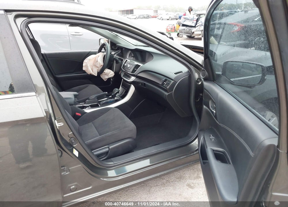 2013 HONDA ACCORD EX VIN: 1HGCR2F7XDA068083