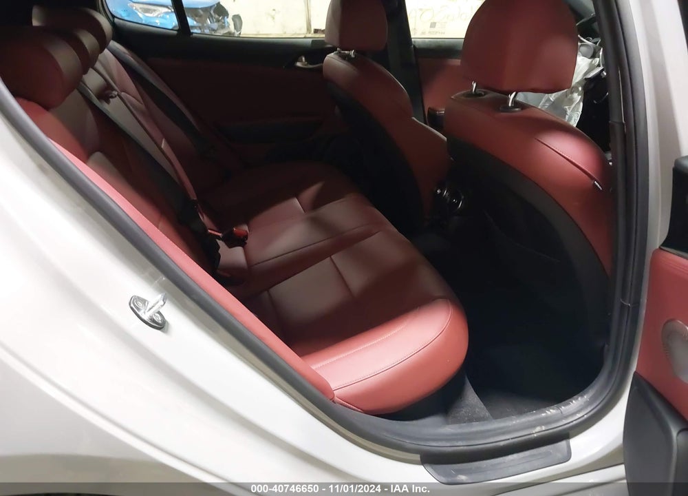 2022 KIA STINGER GT LINE VIN: KNAE35LD7N6114118