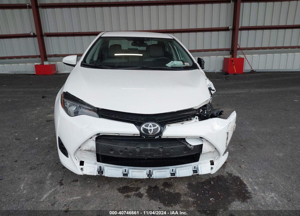2018 TOYOTA COROLLA LE VIN: 5YFBURHE8JP805804