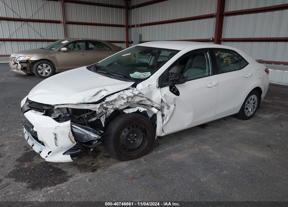 2018 TOYOTA COROLLA LE VIN: 5YFBURHE8JP805804