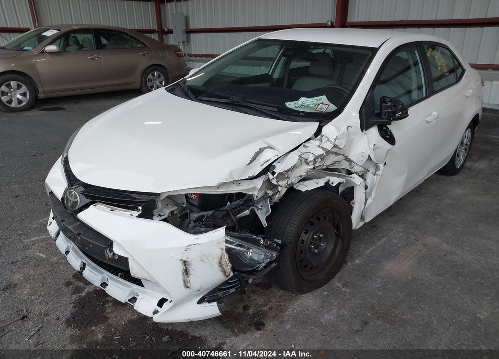 2018 TOYOTA COROLLA LE VIN: 5YFBURHE8JP805804