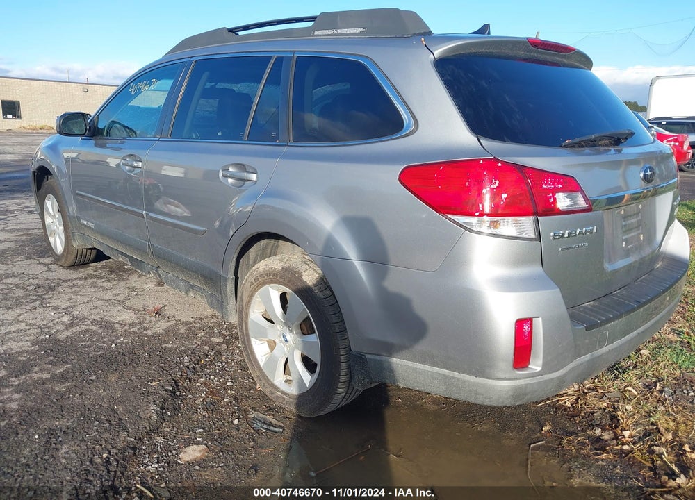 2011 SUBARU OUTBACK 2.5I LIMITED VIN: 4S4BRBLC1B3445540