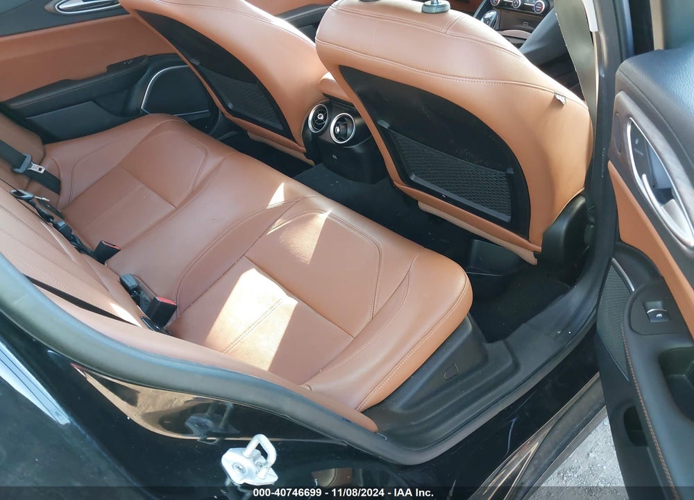 2018 ALFA ROMEO GIULIA VIN: ZARFAEENXJ7578615
