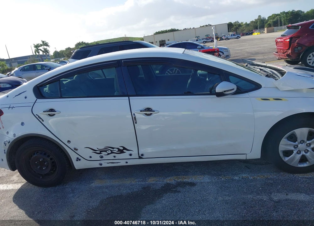 2017 KIA FORTE VIN: 3KPFK4A71HE126278