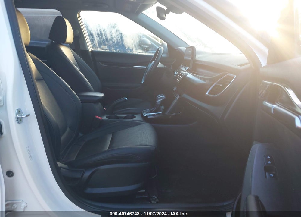 2022 KIA SELTOS EX VIN: KNDERCAA1N7238734
