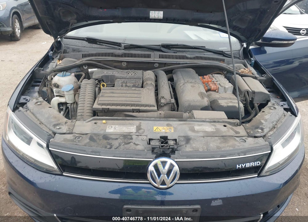 2014 VOLKSWAGEN JETTA HYBRID SEL VIN: 3VW637AJ5EM216770