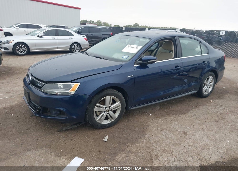 2014 VOLKSWAGEN JETTA HYBRID SEL VIN: 3VW637AJ5EM216770