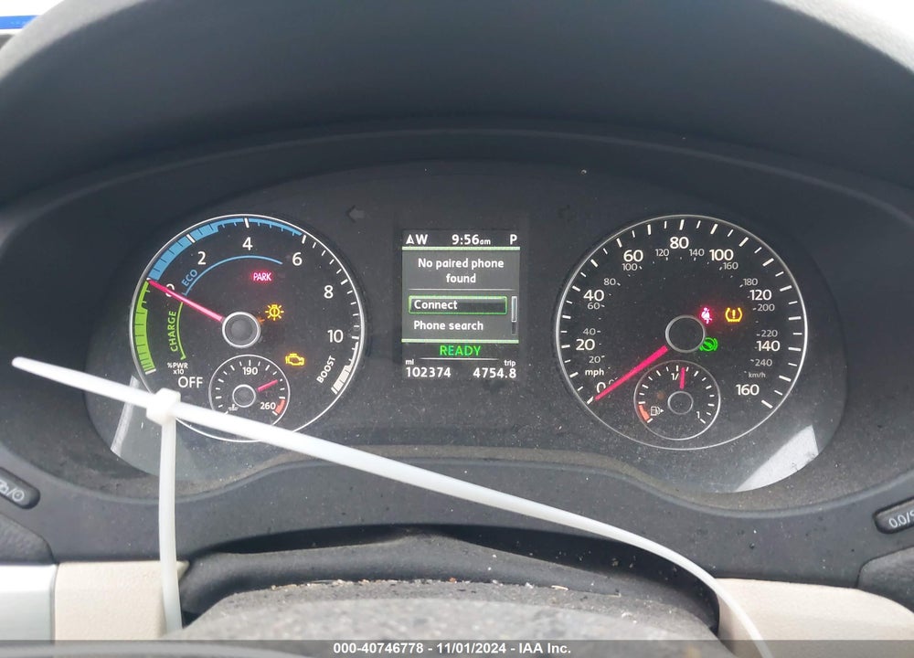2014 VOLKSWAGEN JETTA HYBRID SEL VIN: 3VW637AJ5EM216770