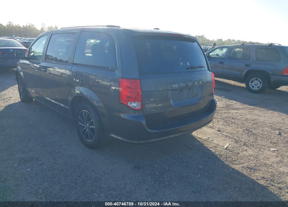 2018 DODGE GRAND CARAVAN SXT VIN: 2C4RDGCG2JR136800