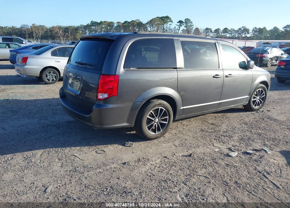 2018 DODGE GRAND CARAVAN SXT VIN: 2C4RDGCG2JR136800