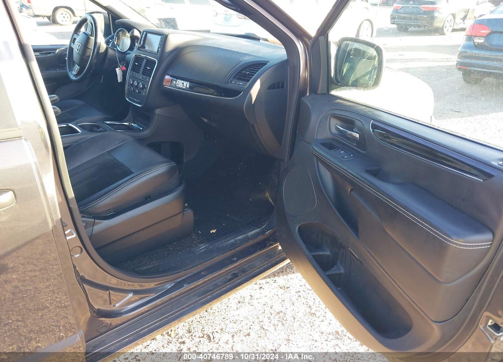 2018 DODGE GRAND CARAVAN SXT VIN: 2C4RDGCG2JR136800