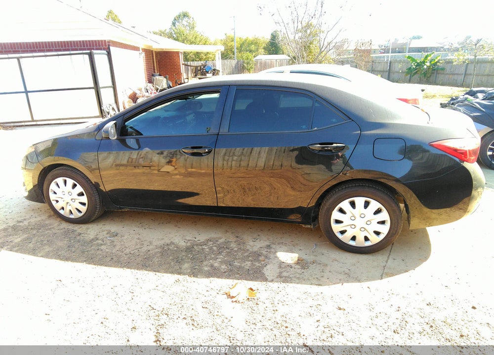 2019 TOYOTA COROLLA LE VIN: 5YFBURHE4KP871316