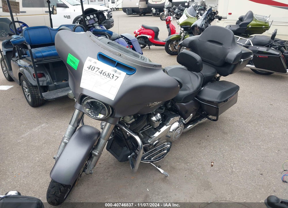 2017 HARLEY-DAVIDSON FLHXS STREET GLIDE SPECIAL VIN: 1HD1KRC17HB615537