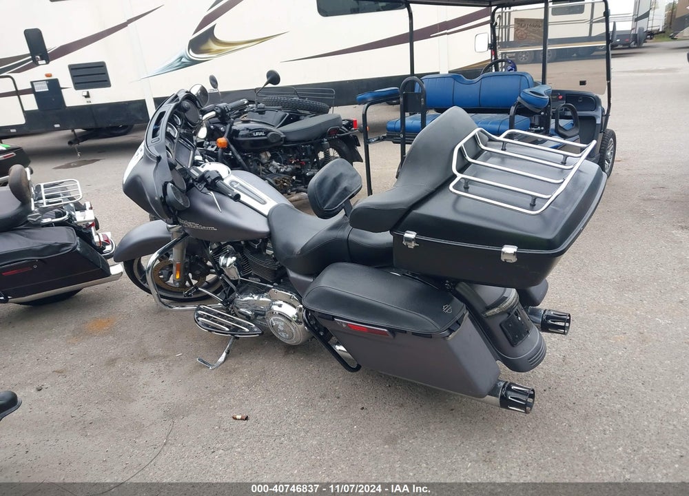 2017 HARLEY-DAVIDSON FLHXS STREET GLIDE SPECIAL VIN: 1HD1KRC17HB615537