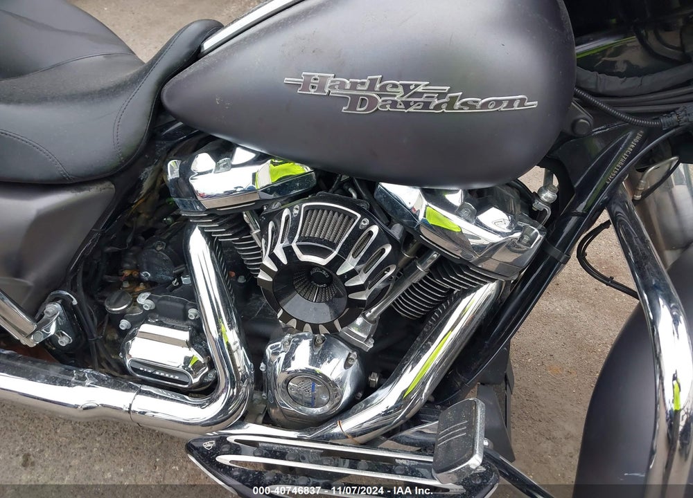 2017 HARLEY-DAVIDSON FLHXS STREET GLIDE SPECIAL VIN: 1HD1KRC17HB615537