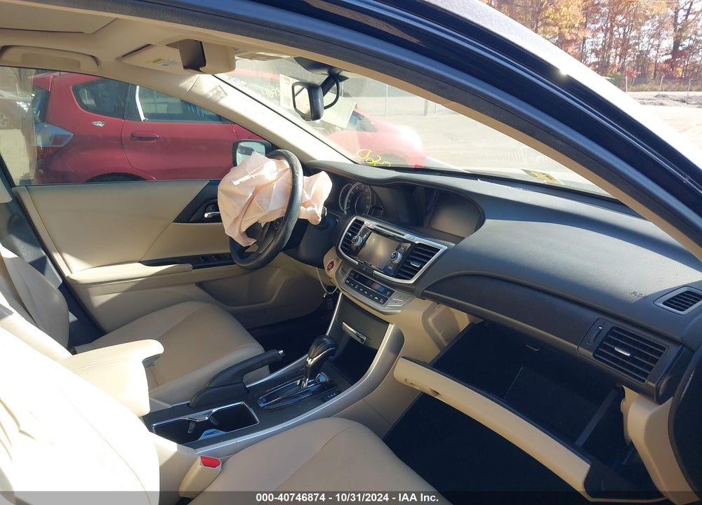 2015 HONDA ACCORD EX-L VIN: 1HGCR2F84FA202081