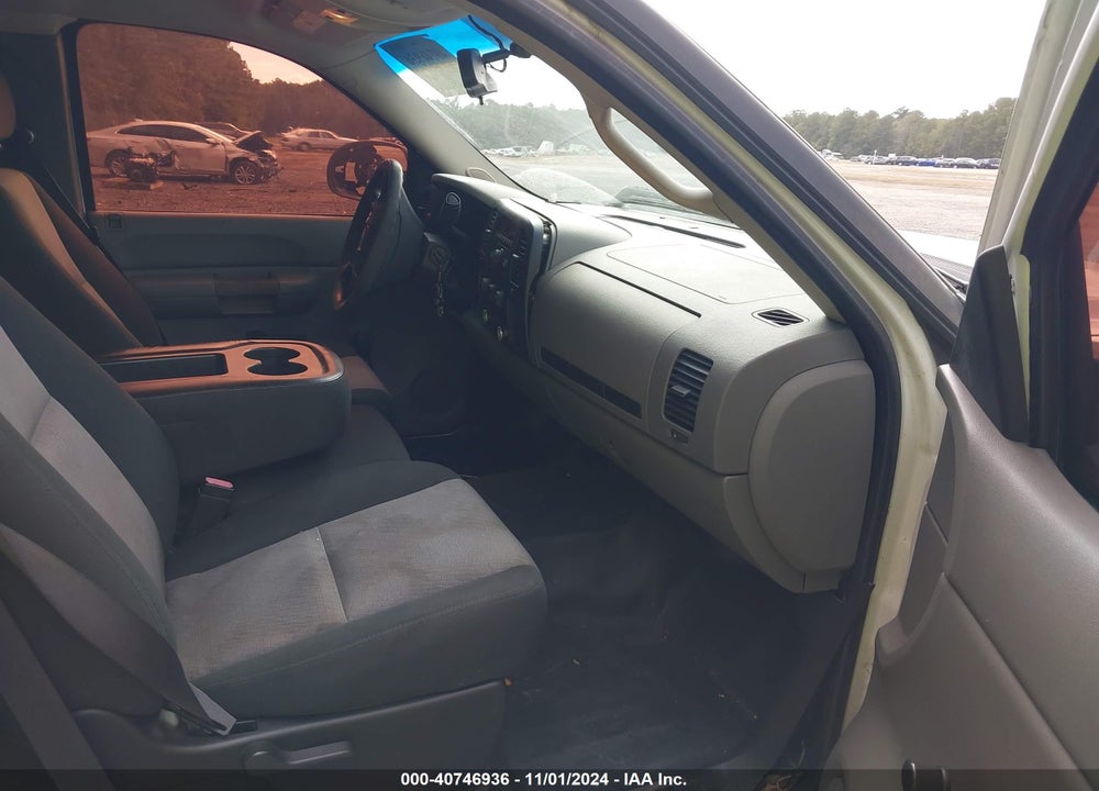 2008 CHEVROLET SILVERADO 1500 WORK TRUCK VIN: 1GCEC19X48Z205198