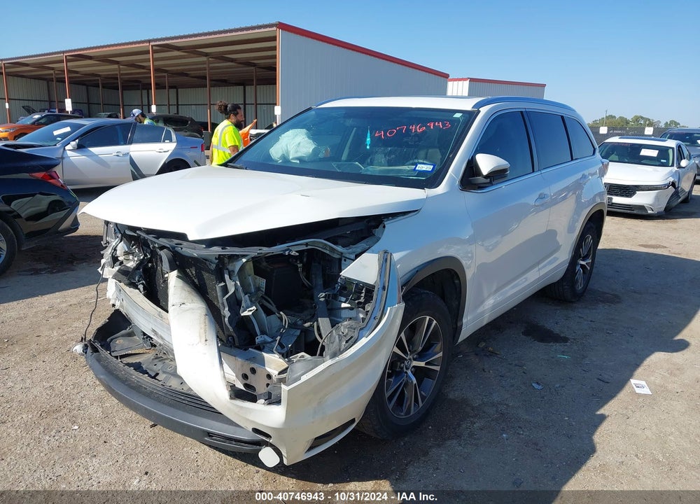 2016 TOYOTA HIGHLANDER XLE V6 VIN: 5TDKKRFH8GS153611