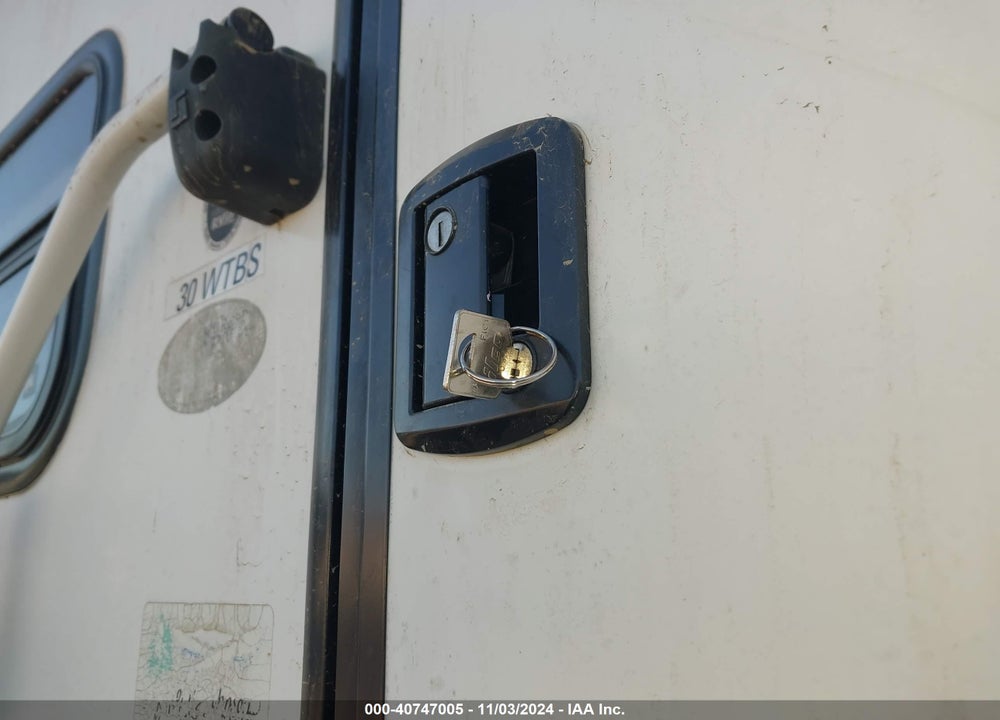 2011 FLAGSTAFF CAMPER VIN: 4X4TFLF22B1839287