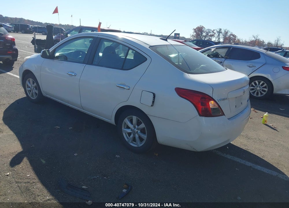 2012 NISSAN VERSA 1.6 SL VIN: 3N1CN7AP7CL815910