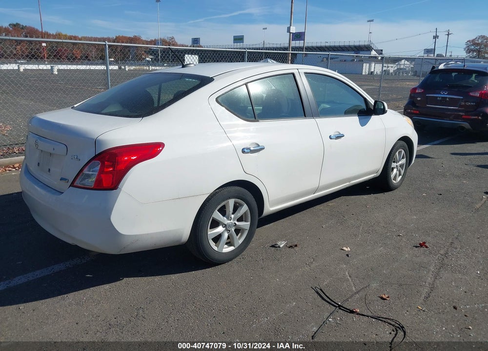 2012 NISSAN VERSA 1.6 SL VIN: 3N1CN7AP7CL815910