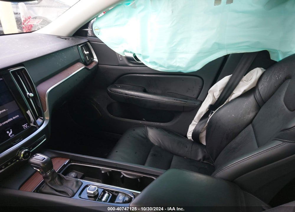 2021 VOLVO S60 T5 MOMENTUM VIN: 7JR102FK2MG093353