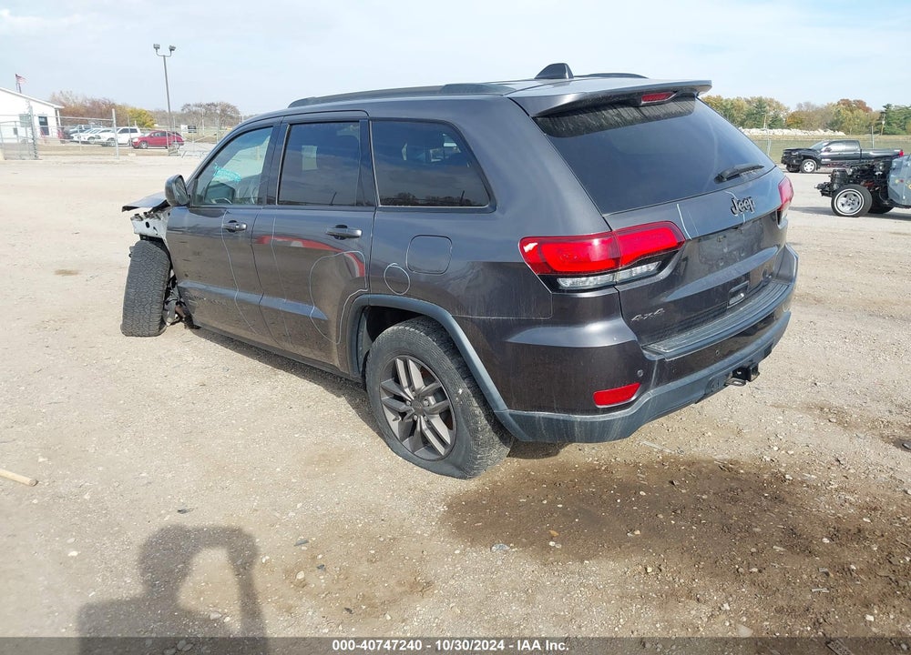 2016 JEEP GRAND CHEROKEE VIN: 1C4RJFAG1GC384592