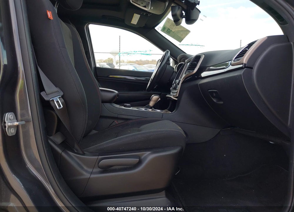 2016 JEEP GRAND CHEROKEE VIN: 1C4RJFAG1GC384592