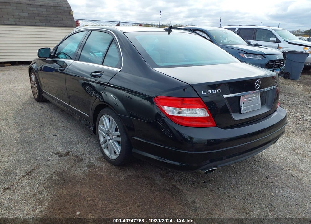2009 MERCEDES-BENZ C 300 LUXURY/SPORT VIN: WDDGF54X19F235380