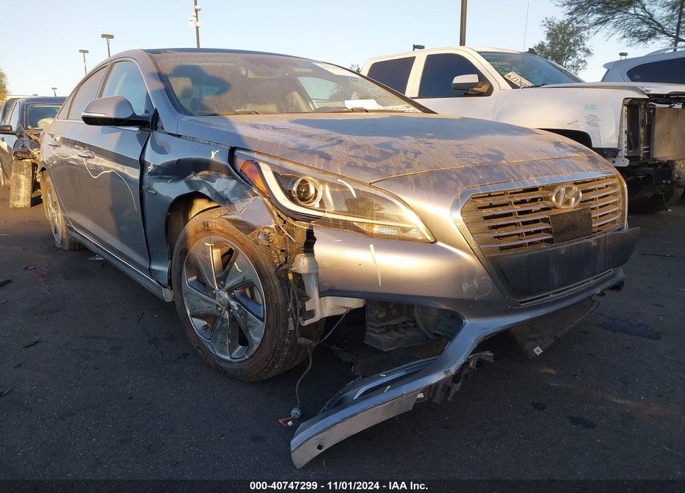 2017 HYUNDAI SONATA HYBRID LIMITED VIN: KMHE34L11HA044888