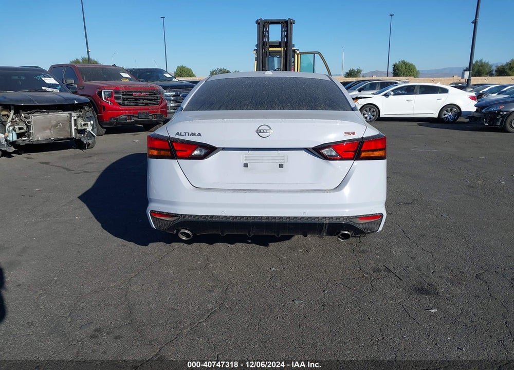 2024 NISSAN ALTIMA SR FWD VIN: 1N4BL4CV1RN377179