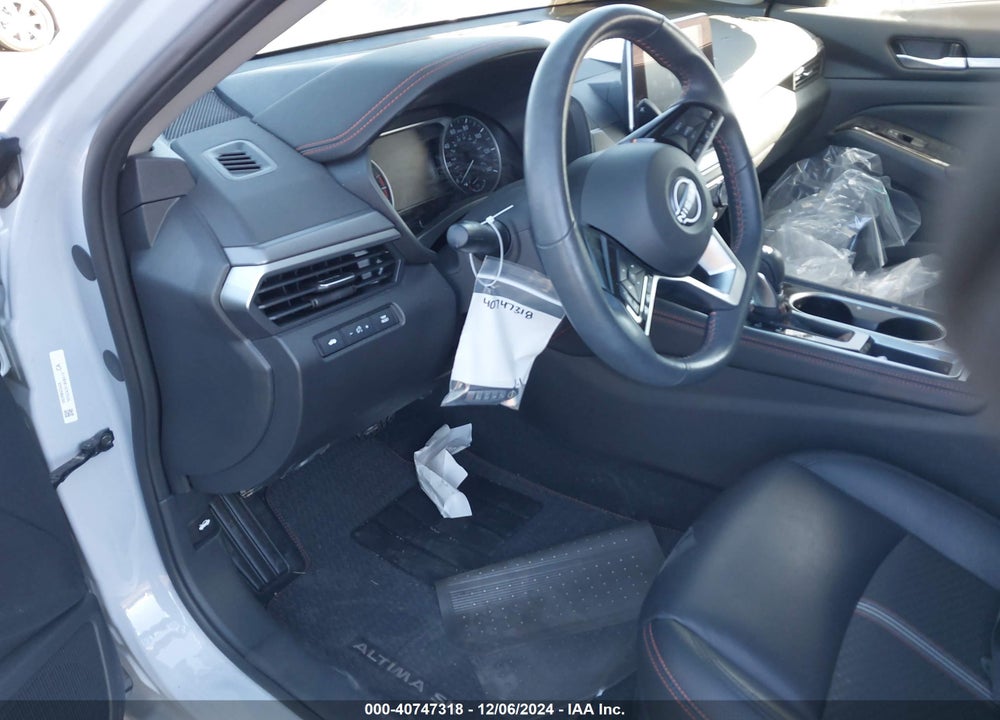 2024 NISSAN ALTIMA SR FWD VIN: 1N4BL4CV1RN377179
