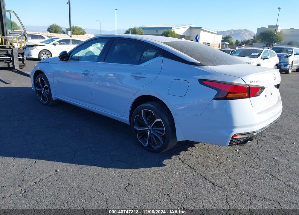 2024 NISSAN ALTIMA SR FWD VIN: 1N4BL4CV1RN377179