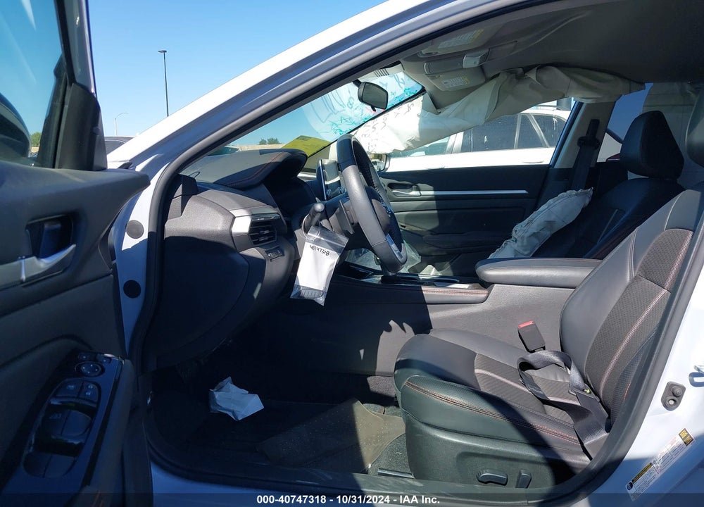 2024 NISSAN ALTIMA SR FWD VIN: 1N4BL4CV1RN377179