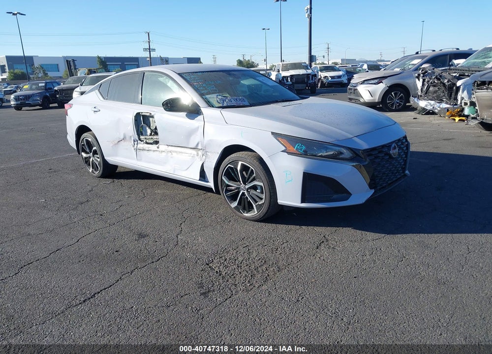 2024 NISSAN ALTIMA SR FWD VIN: 1N4BL4CV1RN377179