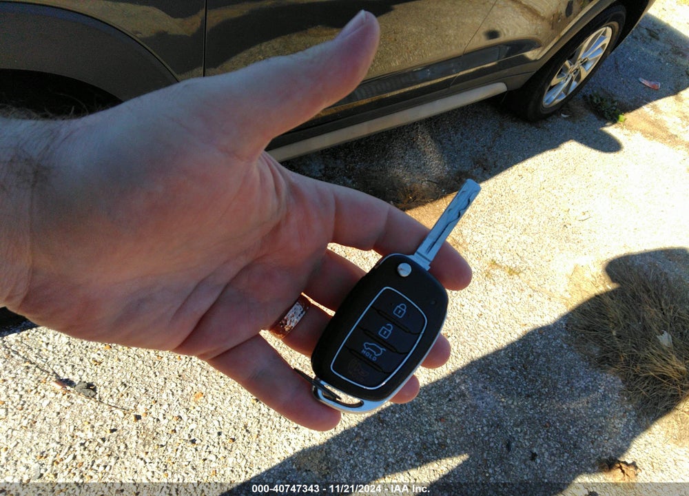 2018 HYUNDAI TUCSON SEL VIN: KM8J3CA46JU638841
