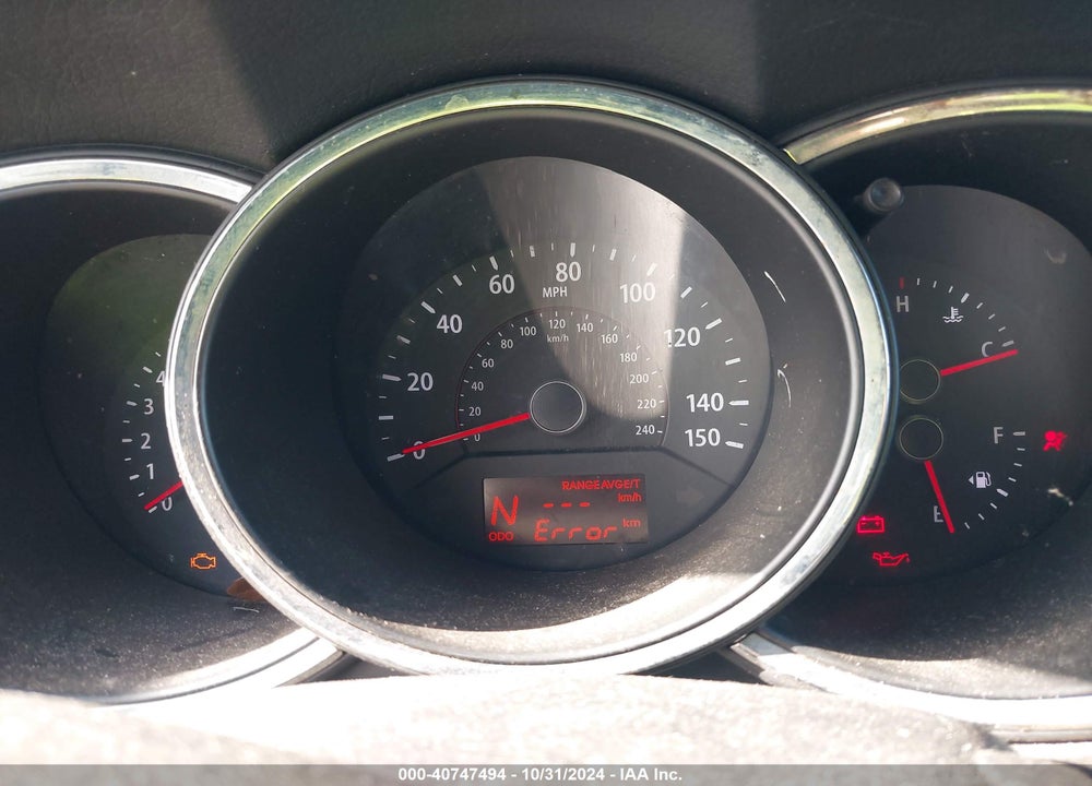 2013 KIA SORENTO LX VIN: 5XYKT3A19DG360859