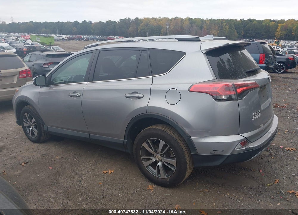 2018 TOYOTA RAV4 ADVENTURE/XLE VIN: 2T3WFREV3JW437747
