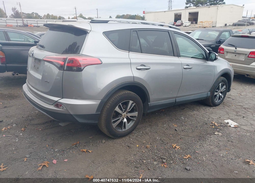 2018 TOYOTA RAV4 ADVENTURE/XLE VIN: 2T3WFREV3JW437747