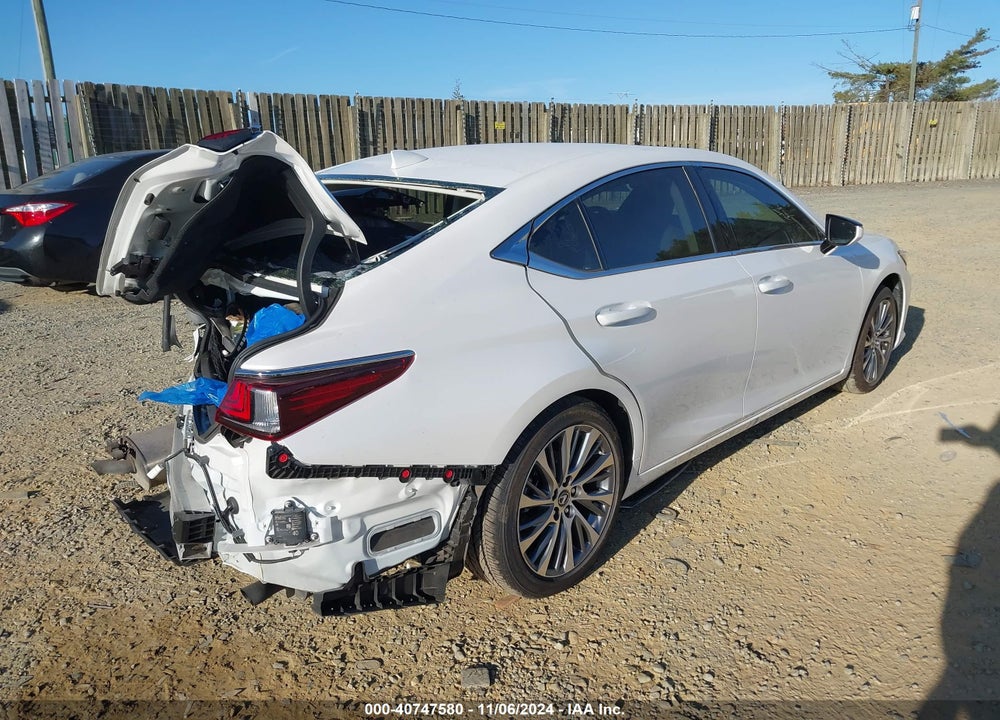 2021 LEXUS ES 350 VIN: 58ADZ1B19MU083661