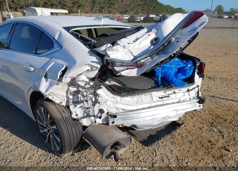 2021 LEXUS ES 350 VIN: 58ADZ1B19MU083661