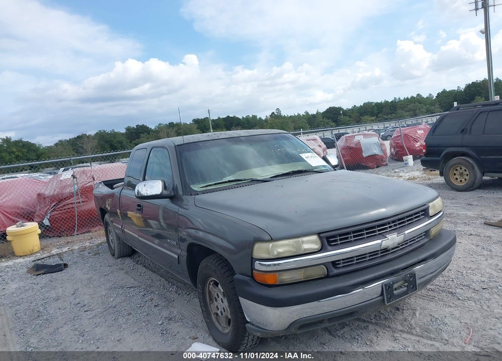 2001 CHEVROLET SILVERADO 1500 LS VIN: 2GCEC19TX11110186
