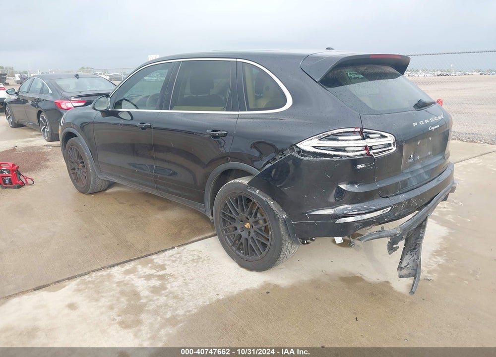 2016 PORSCHE CAYENNE VIN: WP1AA2A22GKA10443