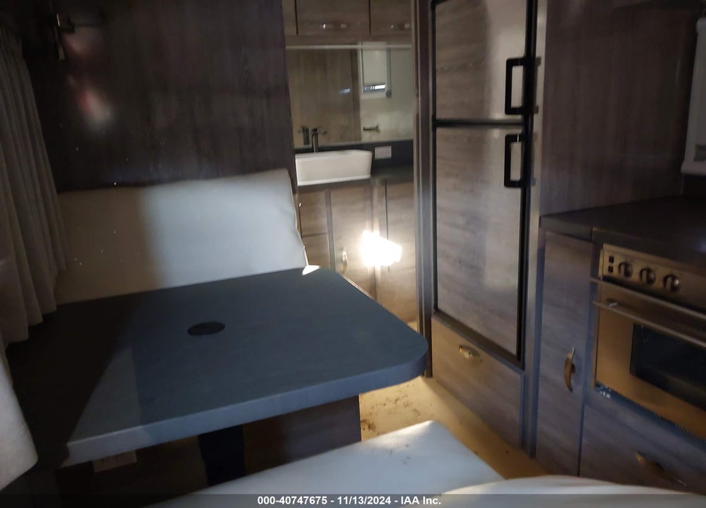 2021 UNDEFINED BLACK SERIES HQ19 TRAVEL TRAILER VIN: 4B9B1AD28MA165985