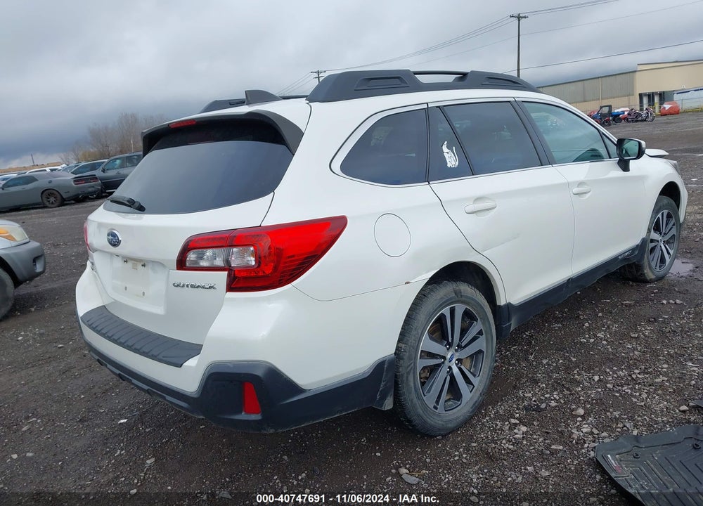 2018 SUBARU OUTBACK 2.5I LIMITED VIN: 4S4BSAKC6J3368940